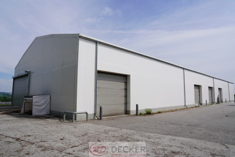 Leichtbauhalle mit hochwertiger Ausstattung zum Aufbau auf dem eigenem Grundstück