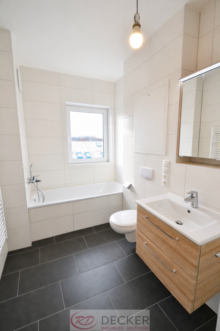 Lichtdurchflutete 4-Zimmer-Wohnung mit weitläufigen Außenflächen