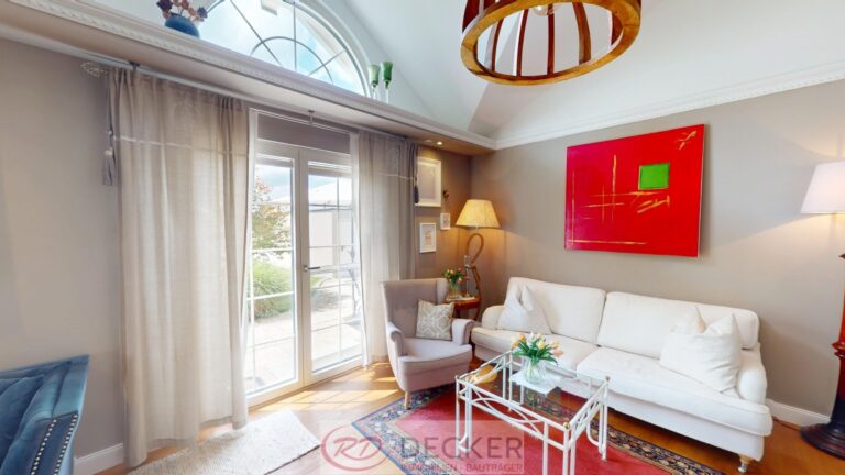 Ihr privates Refugium: Moderner mediterraner Luxus-Bungalow auf Erbpacht