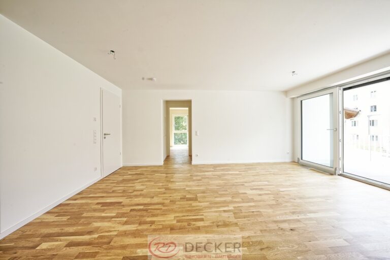 4-Zimmer-Wohnung im 2. Obergeschoss mit großem Balkon