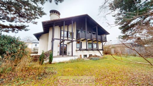 Wohnen mit Anspruch: Einfamilienhaus im Architektenstil++Decker Immobilien++