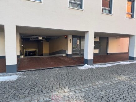 Zentral parken: Tiefgaragenstellplatz am Marienplatz Dorfen