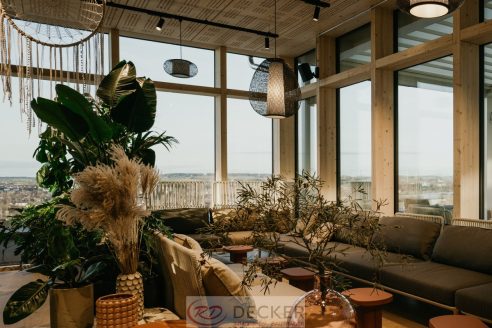 Exklusive Bar-Lounge mit Dachterrasse in bester Verkehrslage