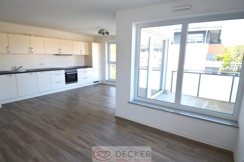 Lichtdurchflutete 2-Zimmer-Wohnung mit Balkon und moderner Ausstattung