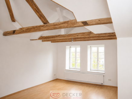 Wohnen im Herzen von Dorfen – Charmante 3-Zimmer-Dachgeschosswohnung