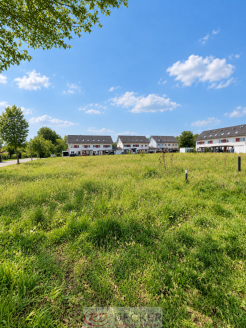 Hier beginnt Ihr Zuhause: Baugrundstück für eine DHH „Am Brühl“
