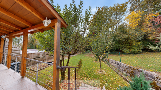 Charmantes Zuhause mit Südwestbalkon, überdachtem Freisitz und Garten